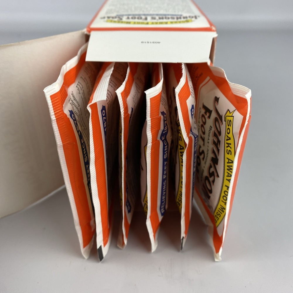 Vintage Johnson's Foot Soap 6 Packets 1 oz. Each USA Discontinued Powder - Picture 2 of 4